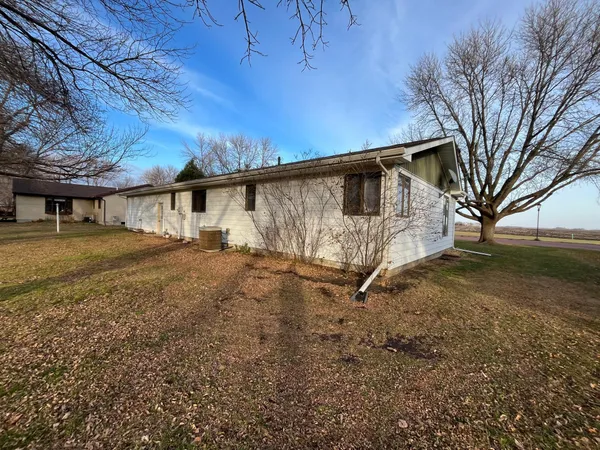 $169,000 | 514 Fir Avenue, Westbrook, MN 56183