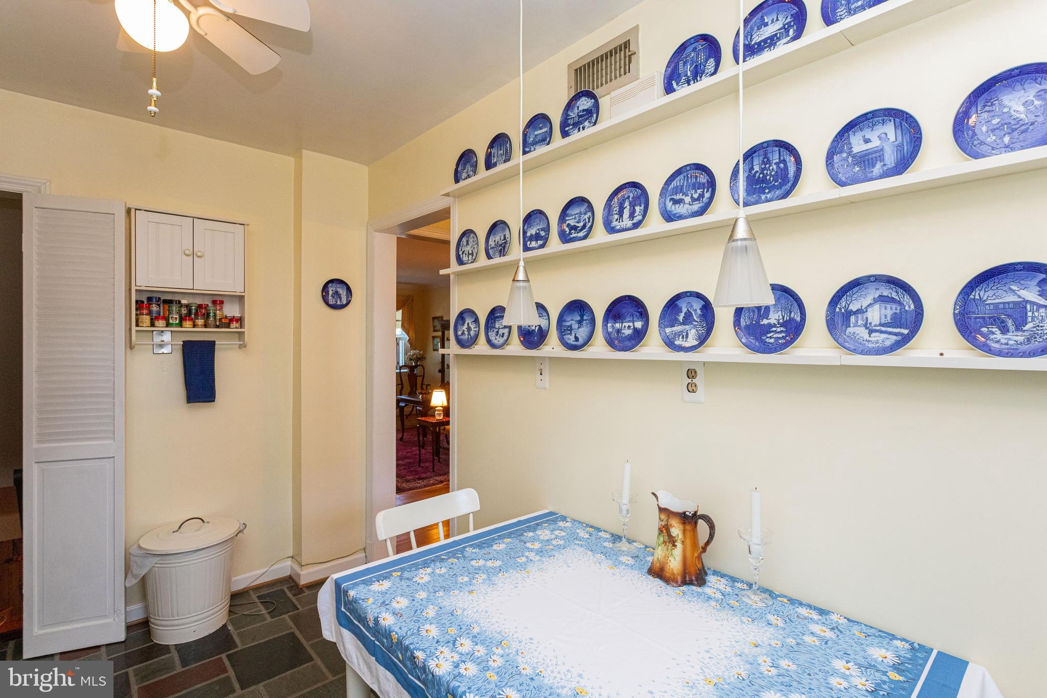432 Academy Road Baltimore, MD 21228 - Photo 14 of 36
