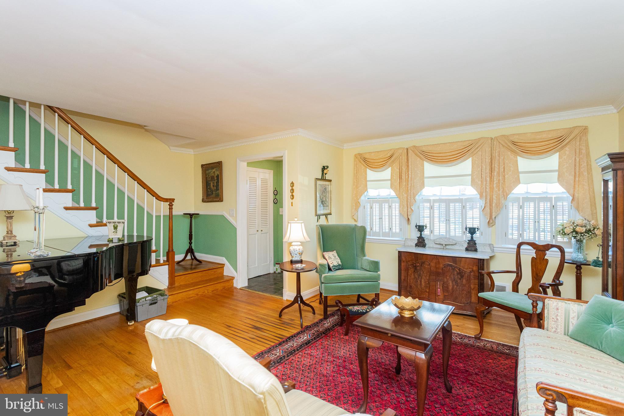 432 Academy Road Baltimore, MD 21228 - Photo 6 of 36