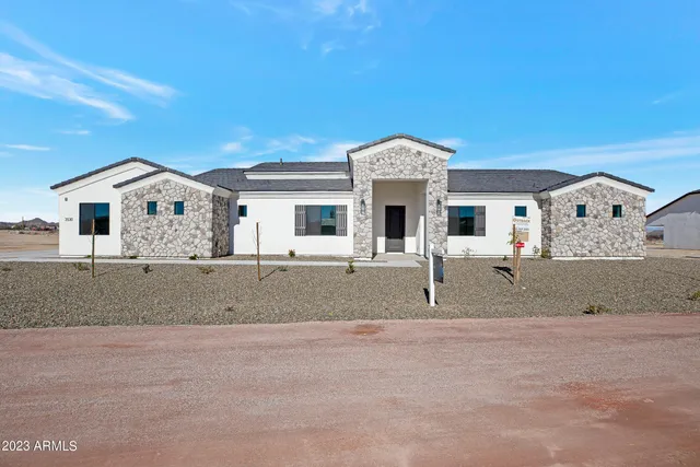 $975,000 | 2557 West Marita Street, Queen Creek, AZ 85144