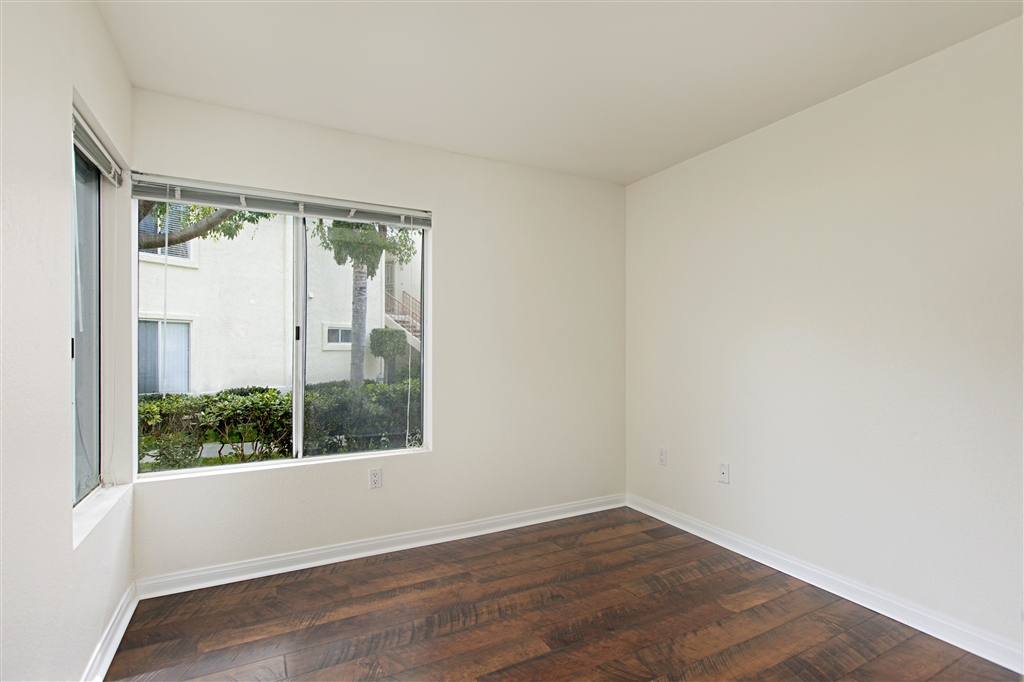 405 Ribbon Beach Way, Unit 242 Oceanside, CA 92058 - Photo 12 of 25 Gallery Image 12
