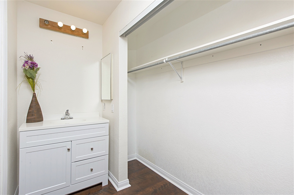 405 Ribbon Beach Way, Unit 242 Oceanside, CA 92058 - Photo 14 of 25 Gallery Image 14