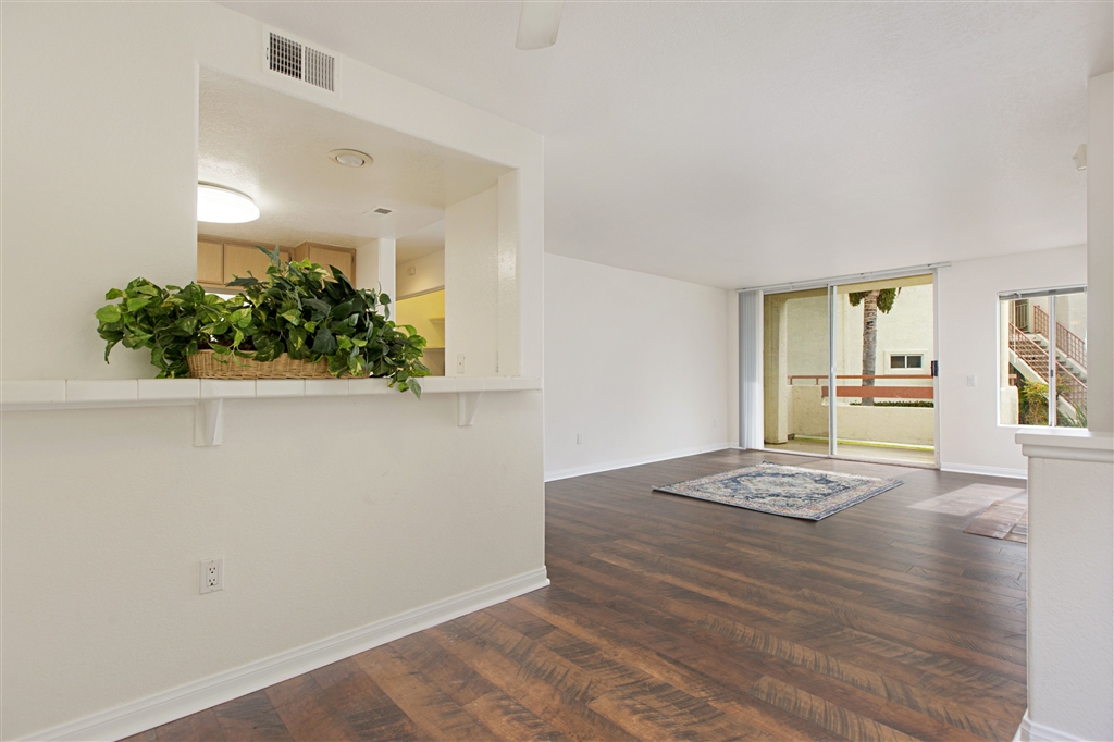 405 Ribbon Beach Way, Unit 242 Oceanside, CA 92058 - Photo 10 of 25 Gallery Image 10