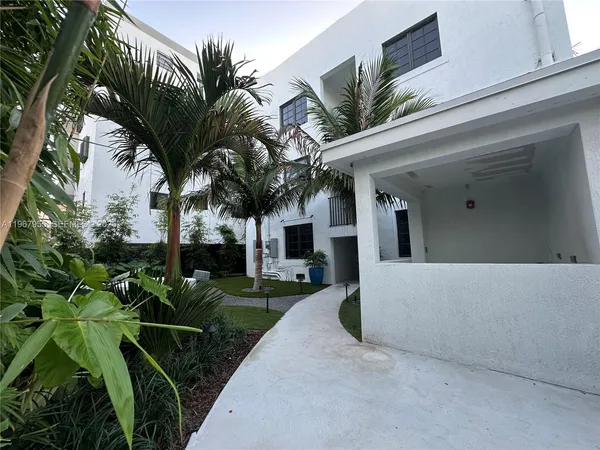$3,150 | 1619 Jefferson Avenue, Unit 8, Miami Beach, FL 33139