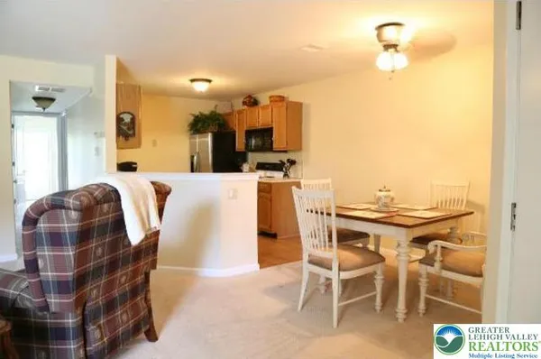 $2,150 | 163 Lindfield Circle, Macungie, PA 18062