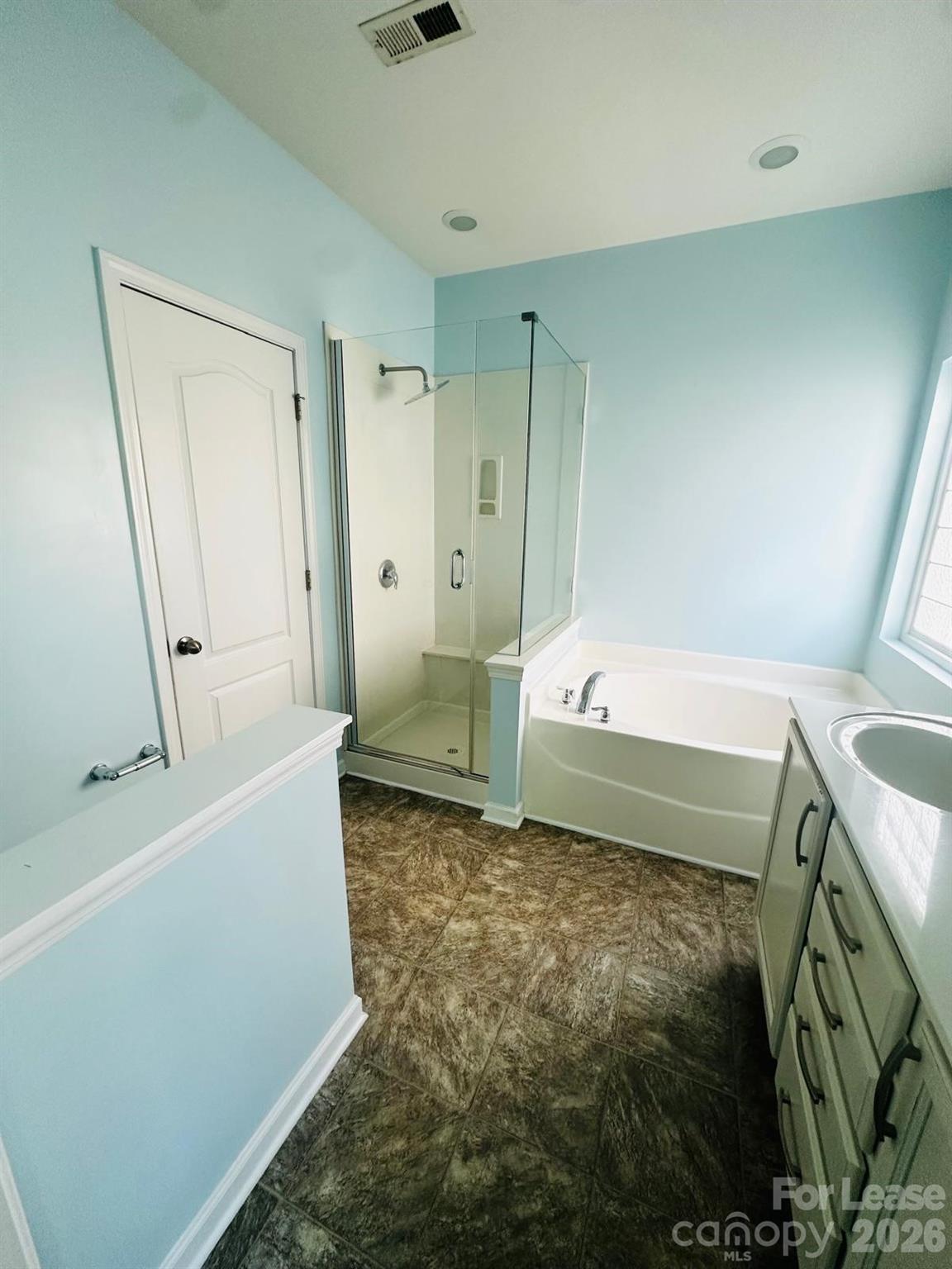 13823 Porter Creek Road Charlotte, NC 28262 - Photo 11 of 16