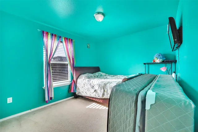 $299,990 | 160 Darden Drive, Anahuac, TX 77514