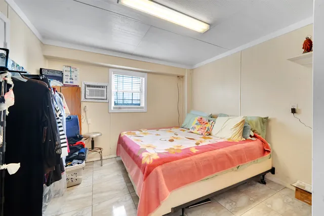 $299,990 | 160 Darden Drive, Anahuac, TX 77514