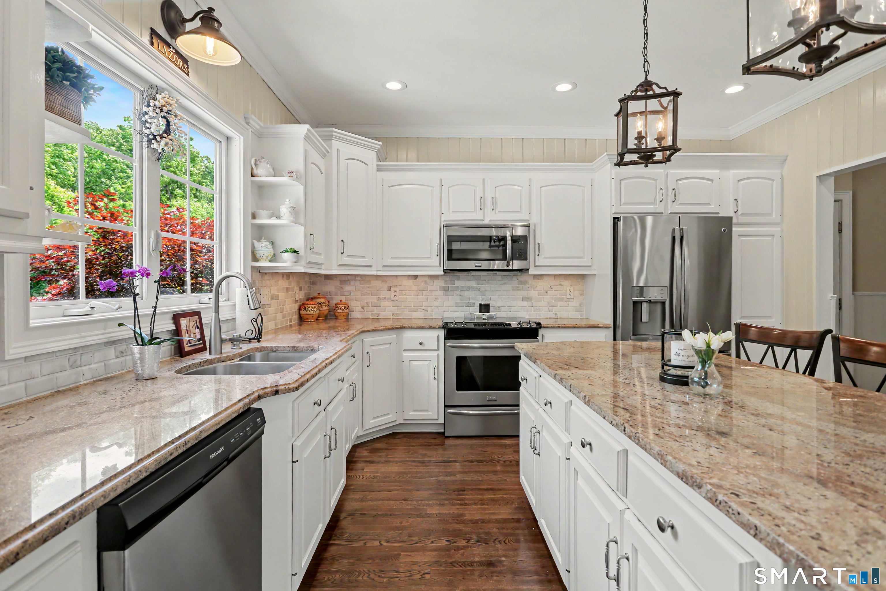 41 Grindstone Lane Monroe, CT 06468 - Photo 10 of 40