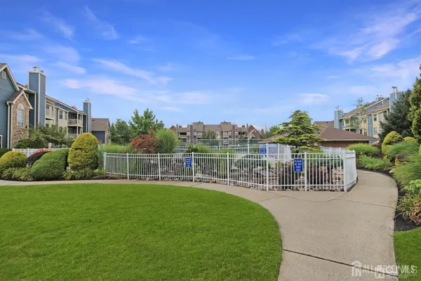 $1,800 | 336 Cozzens Court, East Brunswick, NJ 08816