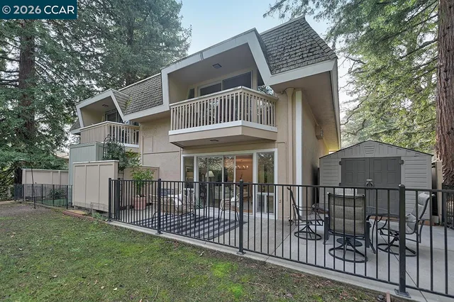 $824,000 | 3437 Tice Creek Drive, Unit 1, Walnut Creek, CA 94595