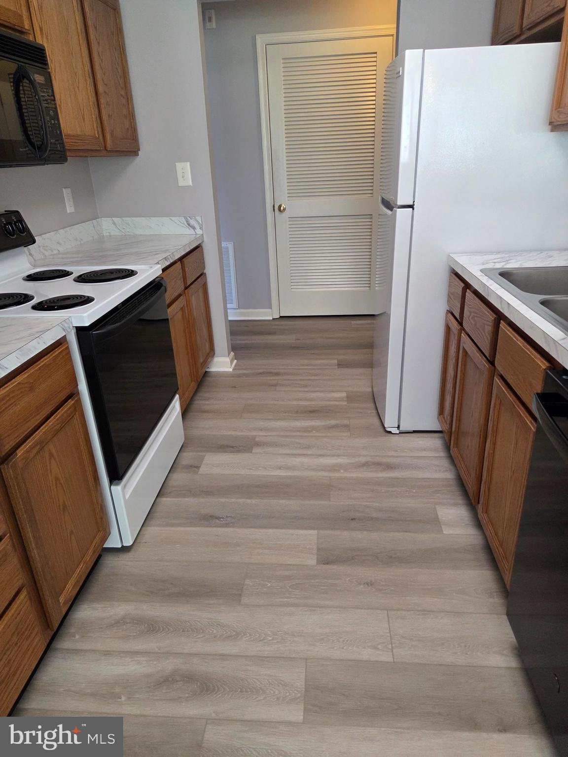 2441 Blue Spring Court, Unit 103 Odenton, MD 21113 - Photo 8 of 16 Kitchen