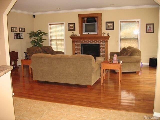 6961 West Lange Road Fowlerville, MI 48836 - Photo 3 of 10 The Great Rm!