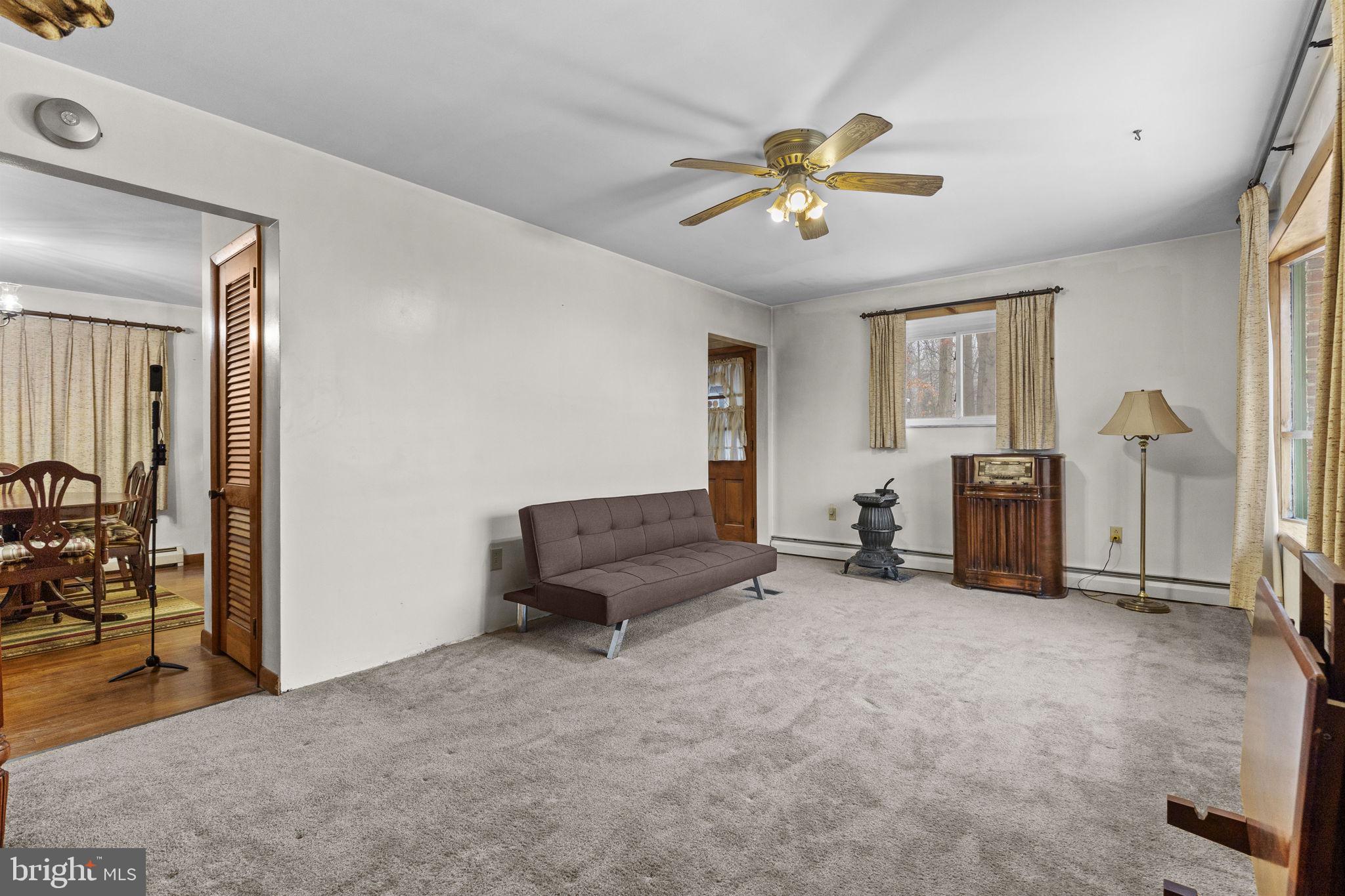 4460 Druck Valley Road York, PA 17406 - Photo 14 of 38