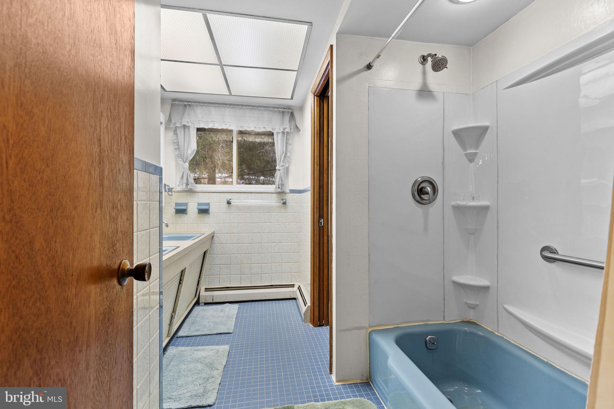 4460 Druck Valley Road York, PA 17406 - Photo 20 of 38