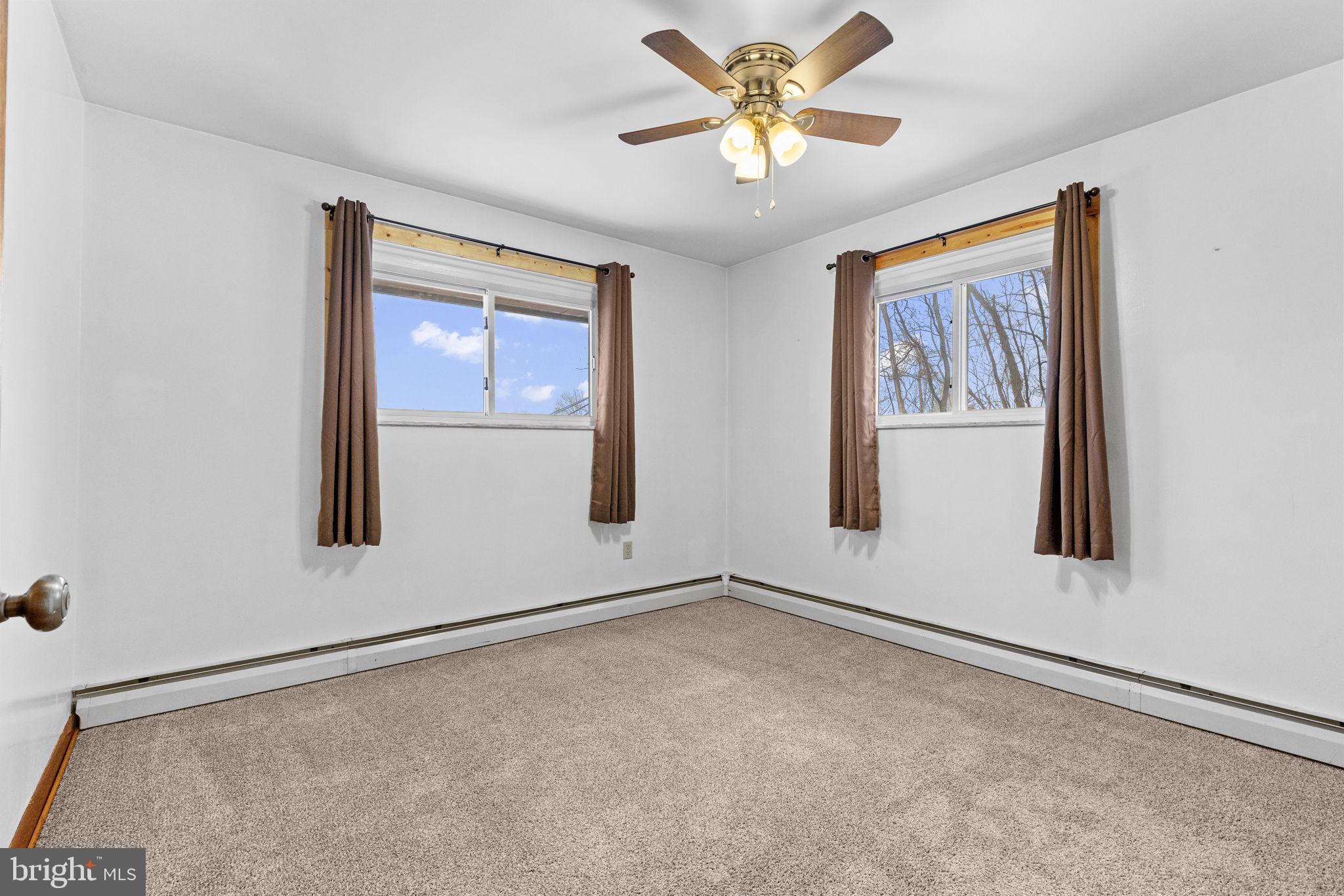 4460 Druck Valley Road York, PA 17406 - Photo 24 of 38