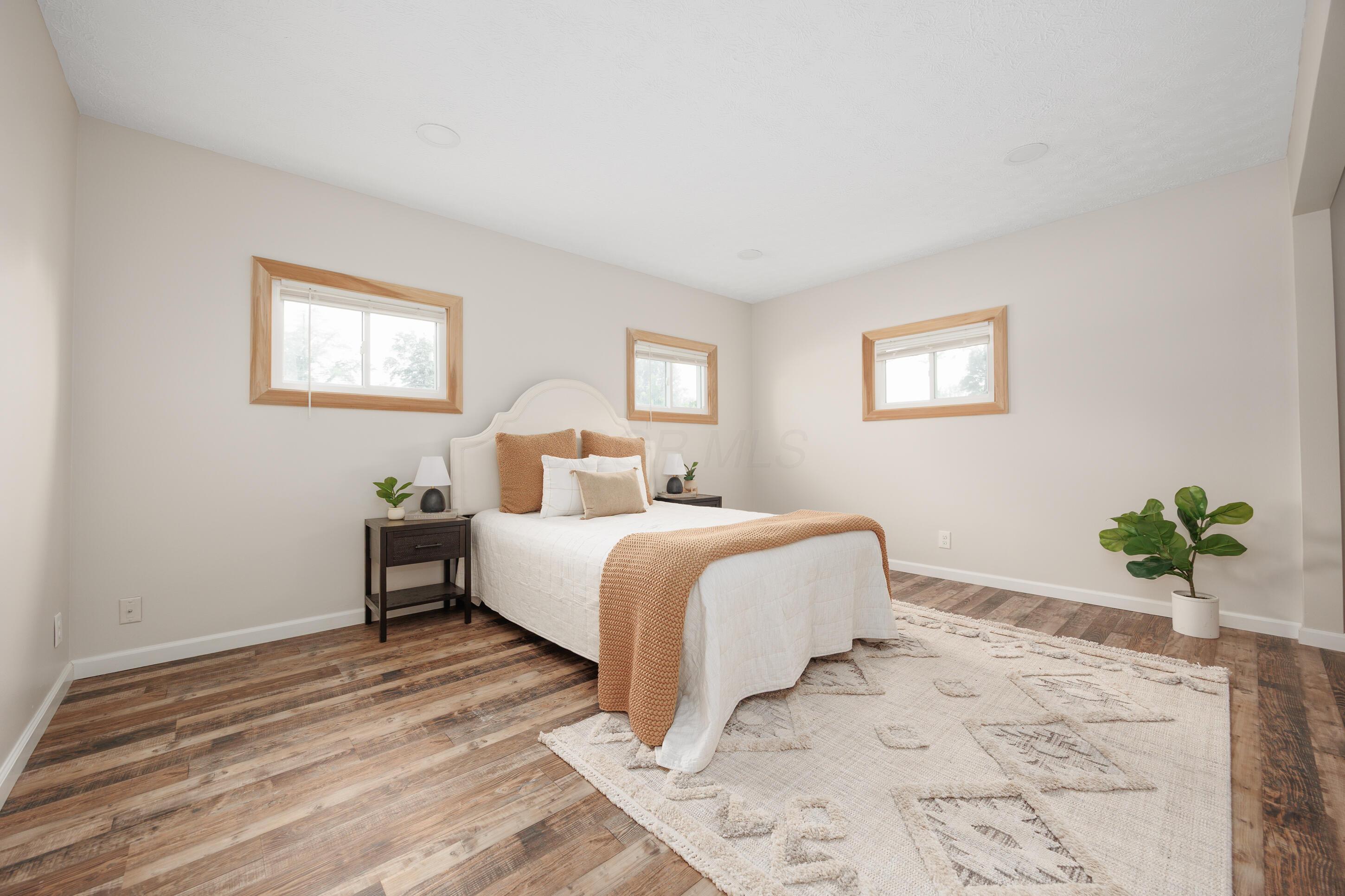1366 Dyer Road Grove City, OH 43123 - Photo 20 of 49 Master Bedroom