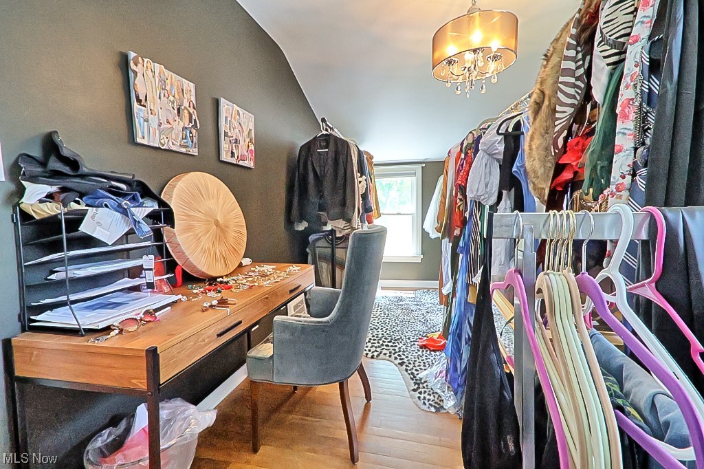 16509 Munn Road Cleveland, OH 44111 - Photo 20 of 32 Gallery Image 20