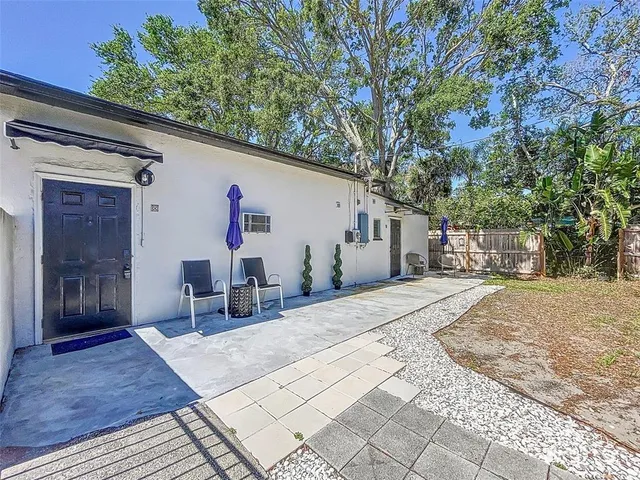 $1,300 | 1600 Pasadena Drive, Unit A, Dunedin, FL 34698