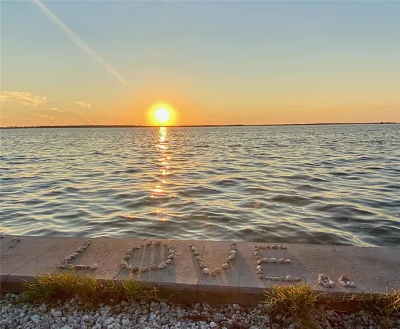 $1,300 | 1600 Pasadena Drive, Unit A, Dunedin, FL 34698