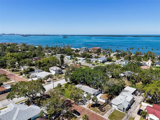 $1,300 | 1600 Pasadena Drive, Unit A, Dunedin, FL 34698