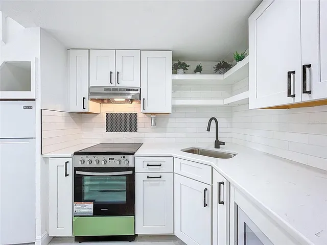 $1,300 | 1600 Pasadena Drive, Unit A, Dunedin, FL 34698