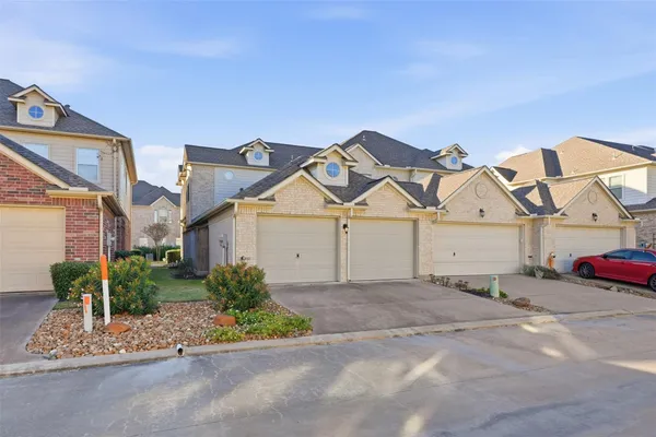 $1,850 | 2838 Misty Heath Lane, Houston, TX 77082