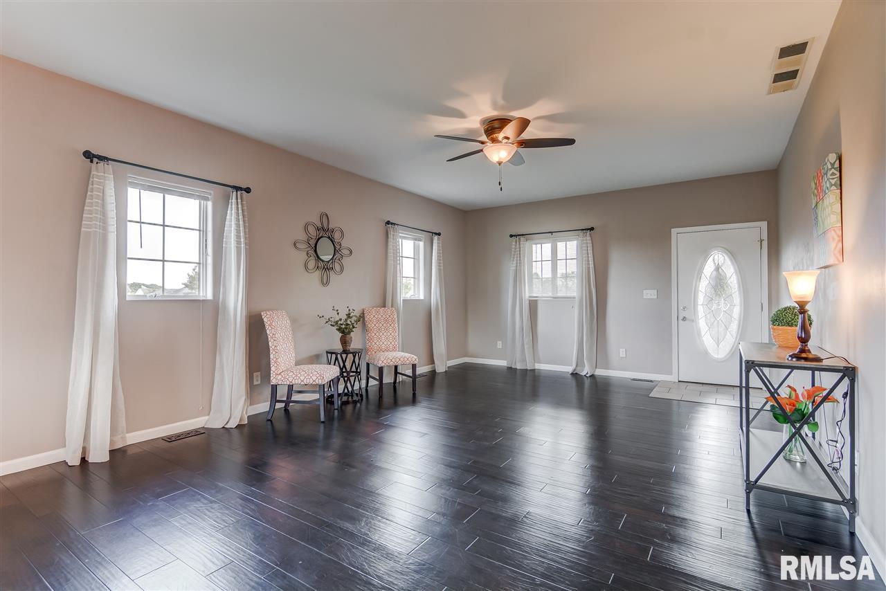 4013 Destiny Drive Springfield, IL 62712 - Photo 4 of 34