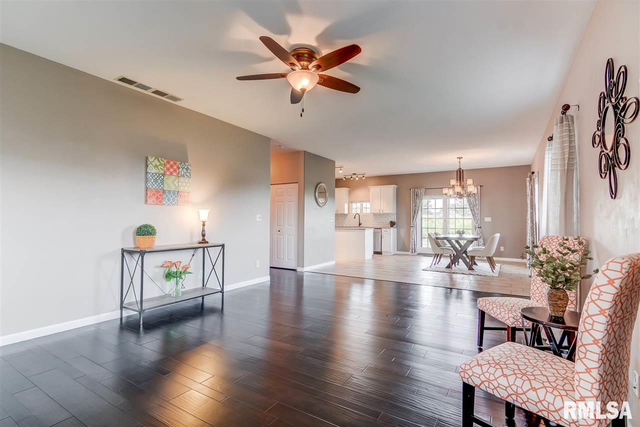 4013 Destiny Drive Springfield, IL 62712 - Photo 5 of 34