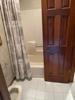 $299,000 | 18 Windsor Drive, Conroe, TX 77304