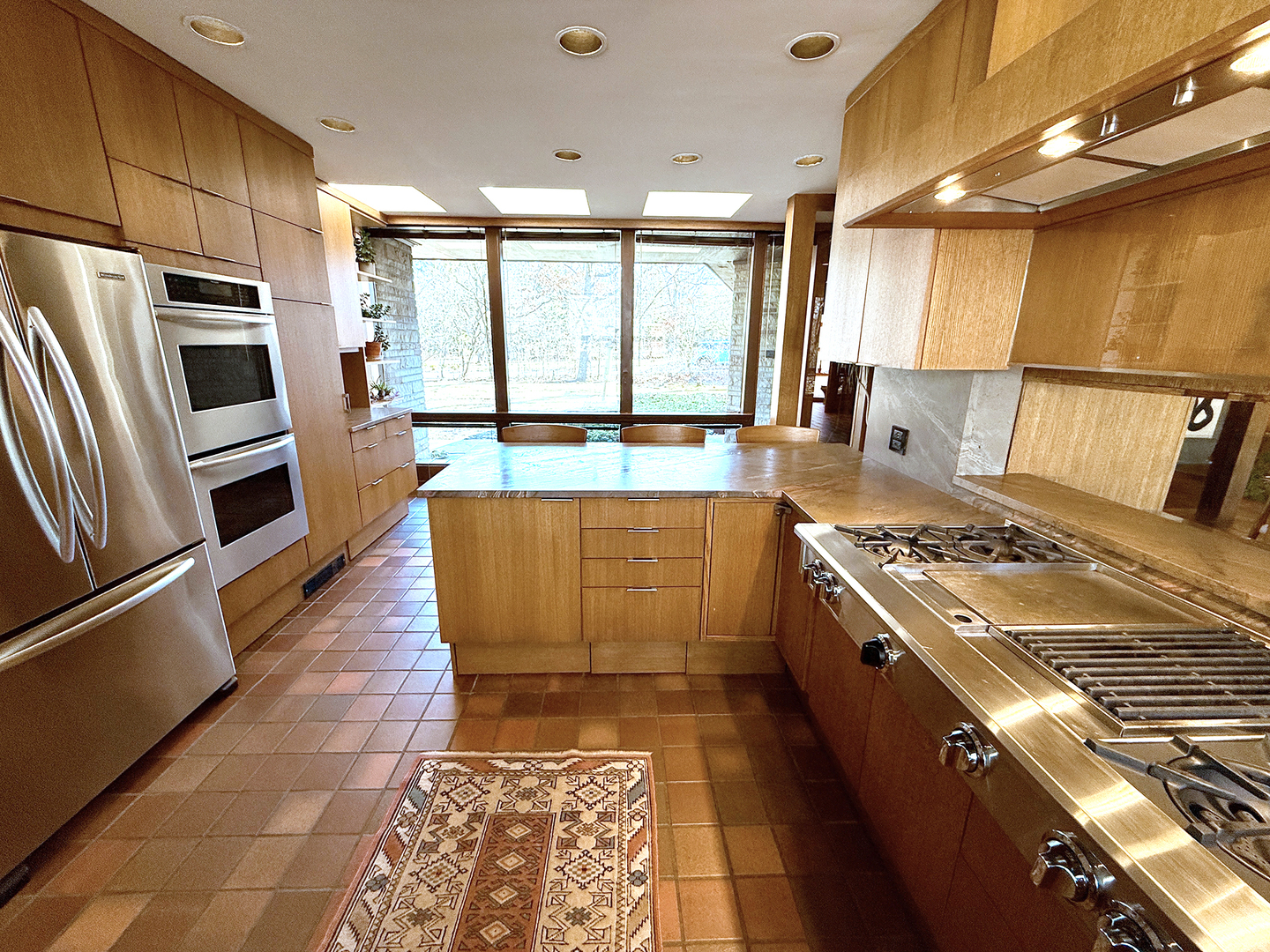 94 Oakmont Road Highland Park, IL 60035 - Photo 12 of 25