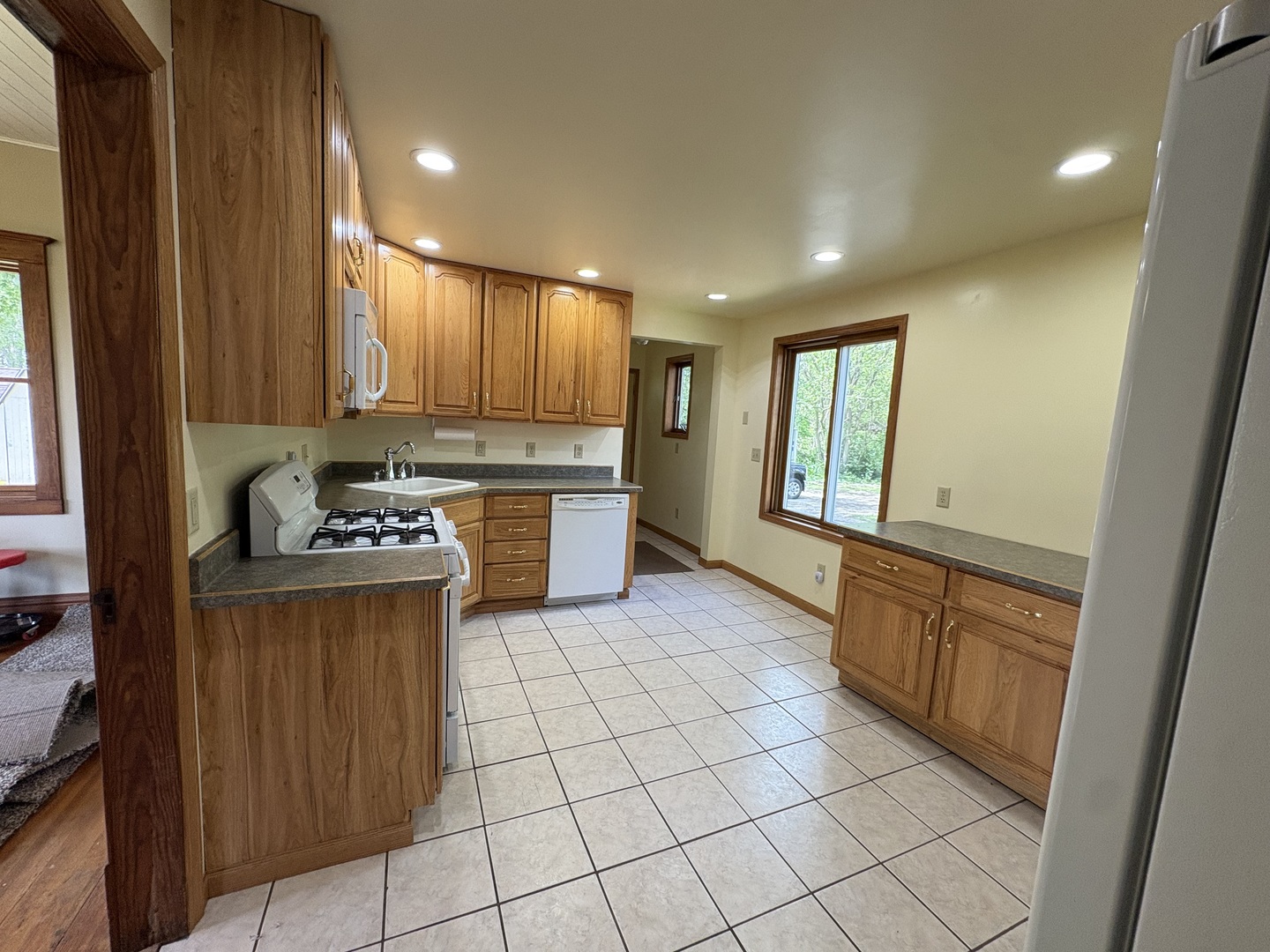 1741 Paw Paw Road Steward, IL 60553 - Photo 8 of 26