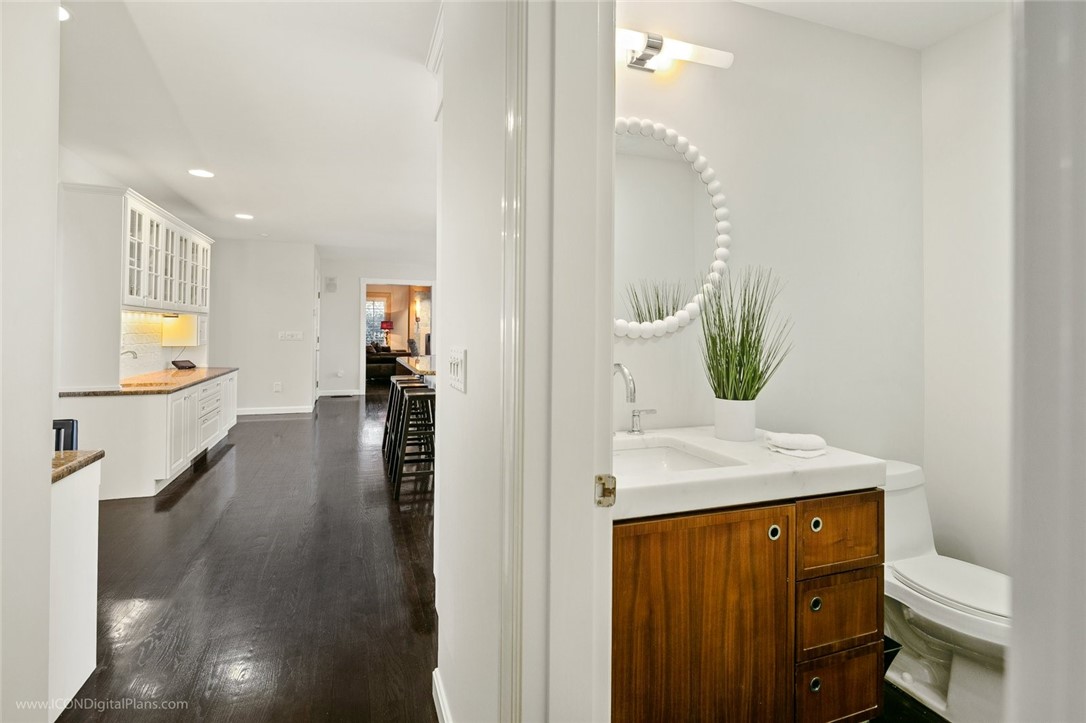 387 Washington Road Barrington, RI 02806 - Photo 18 of 50