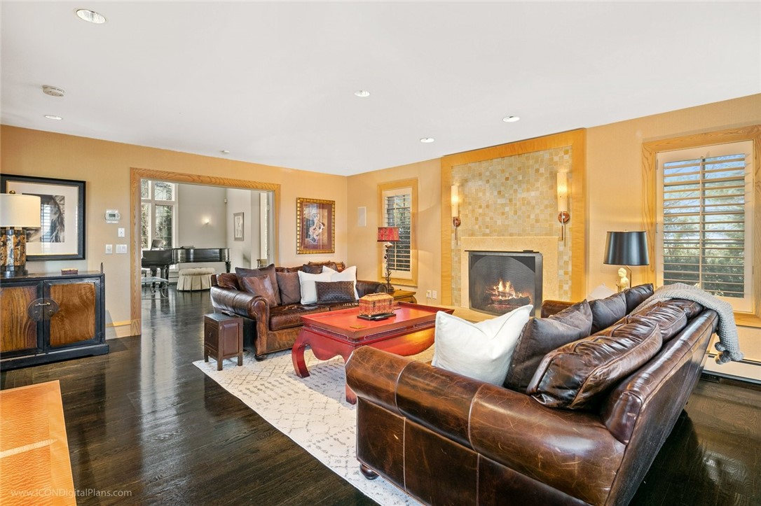 387 Washington Road Barrington, RI 02806 - Photo 9 of 50