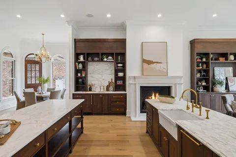 $5,950,000 | 2122 Old Hickory Boulevard, Nashville, TN 37215