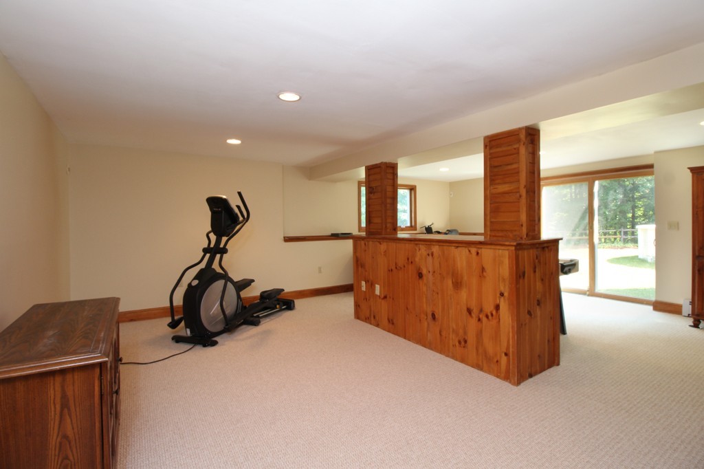 84 Houghton's Mill Road Lunenburg, MA 01462 - Photo 19 of 30