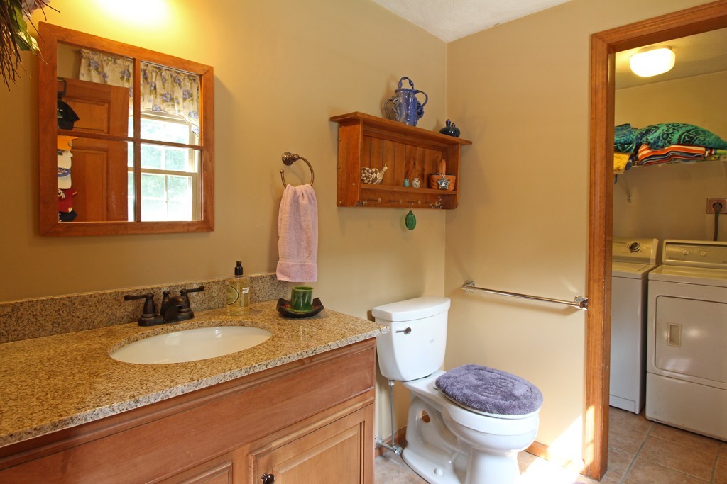 84 Houghton's Mill Road Lunenburg, MA 01462 - Photo 8 of 30