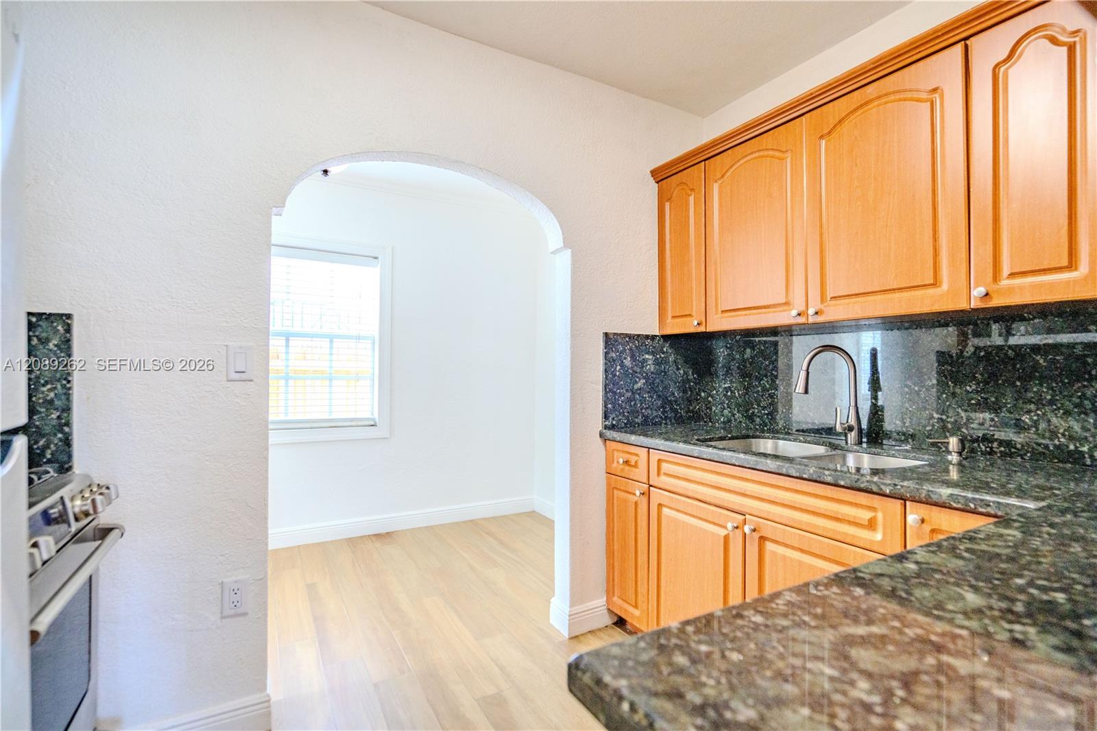 27 Southwest 55th Avenue Road, Unit F Miami, FL 33134 - Photo 17 of 30 Gallery Image 17