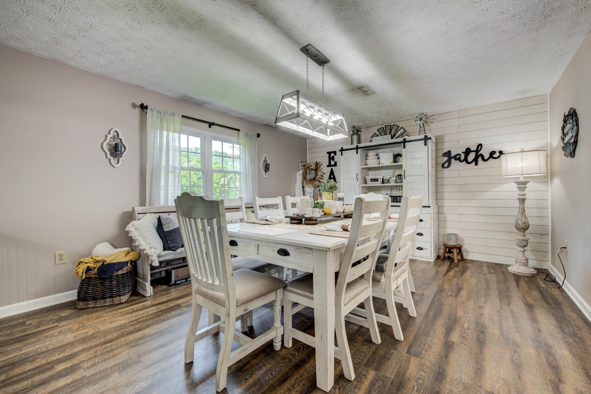 2212 Rhea Road Knoxville, TN 37920 - Photo 4 of 40 Gallery Image 4