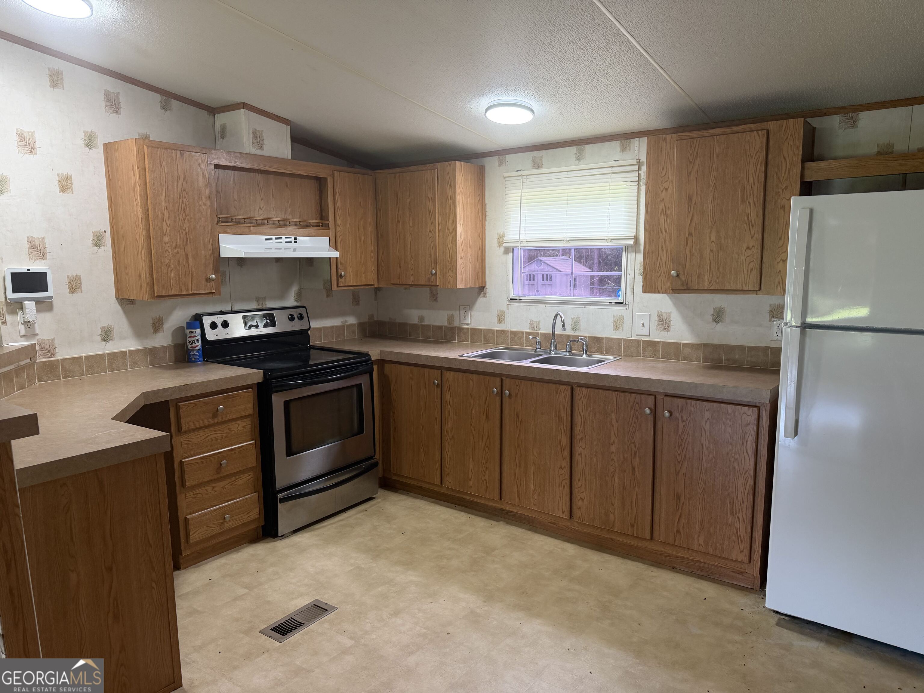 1093 Timber Landing Road Brunswick, GA 31523 - Photo 4 of 18