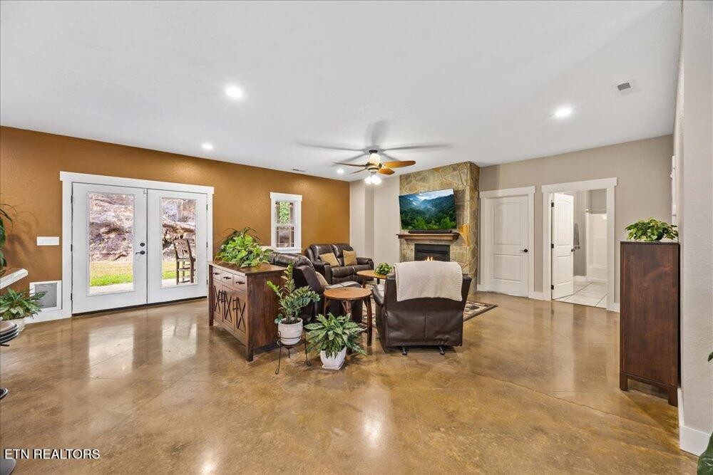 203 Mahoney Road Oliver Springs, TN 37840 - Photo 12 of 51 Gallery Image 12