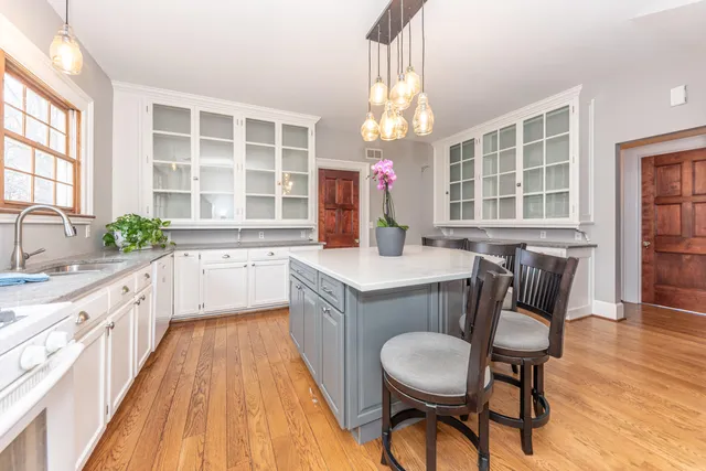 $639,900 | 5470 Carey Road, Commerce Township, MI 48382