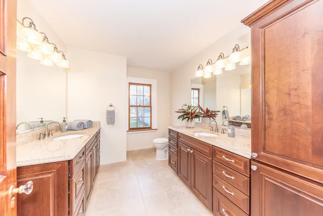 $639,900 | 5470 Carey Road, Commerce Township, MI 48382