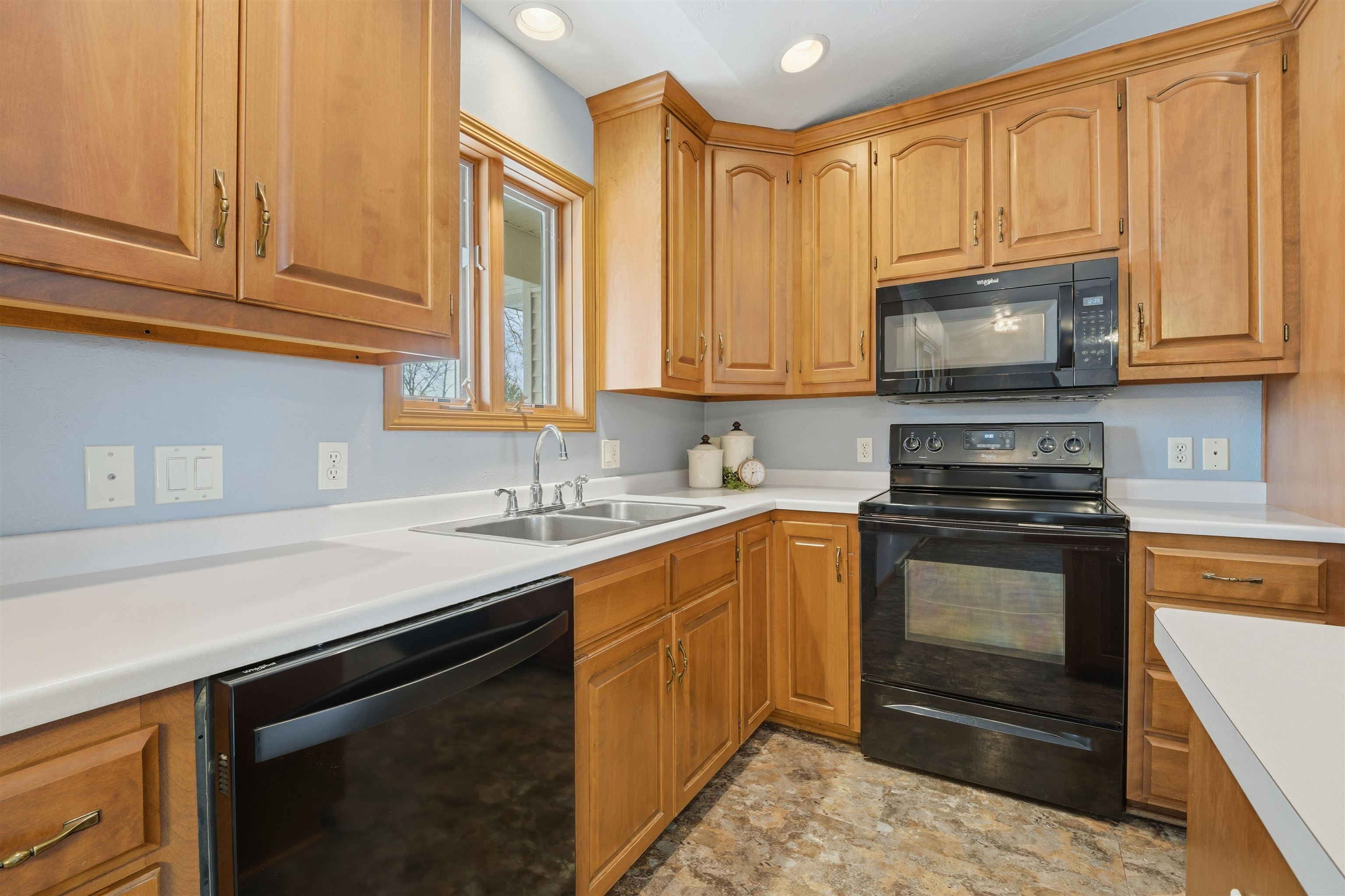 1150 West Lake Street Chilton, WI 53014 - Photo 12 of 38