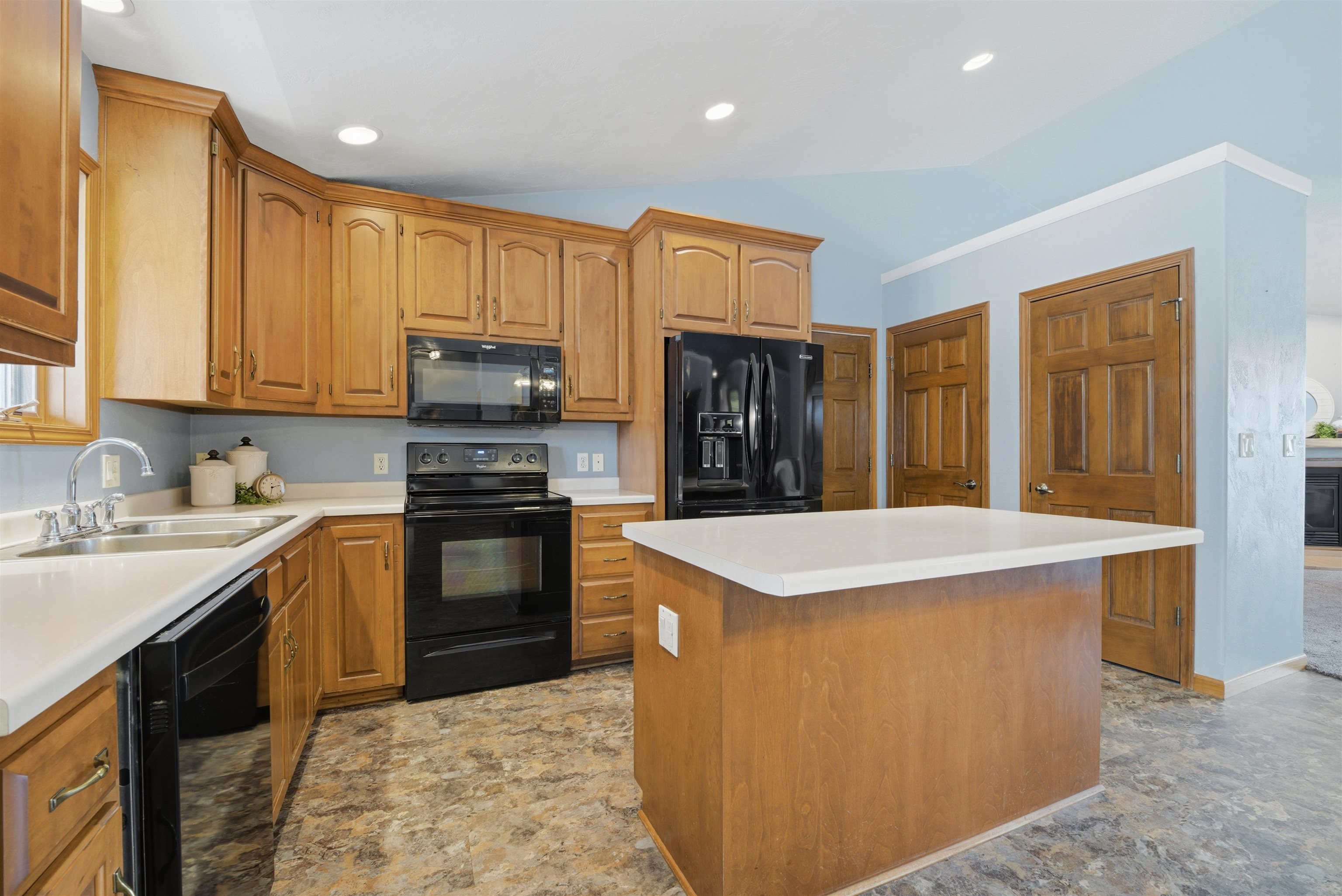 1150 West Lake Street Chilton, WI 53014 - Photo 13 of 38