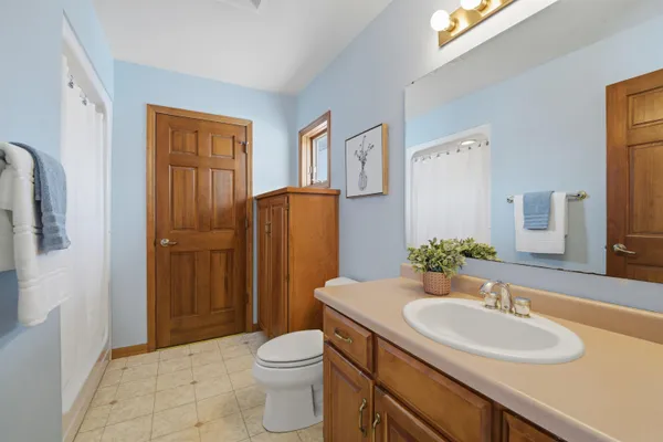 $419,900 | 1150 West Lake Street, Hilbert, WI 54129