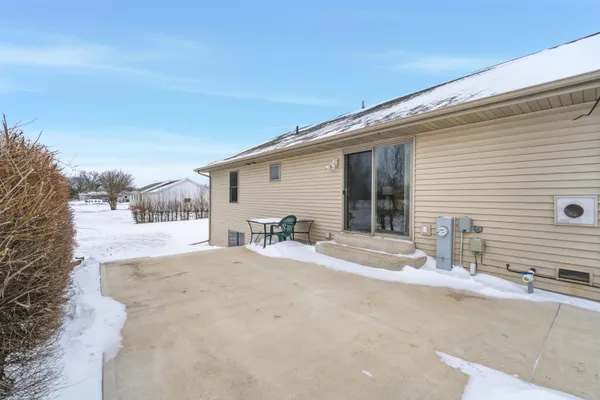 $419,900 | 1150 West Lake Street, Hilbert, WI 54129