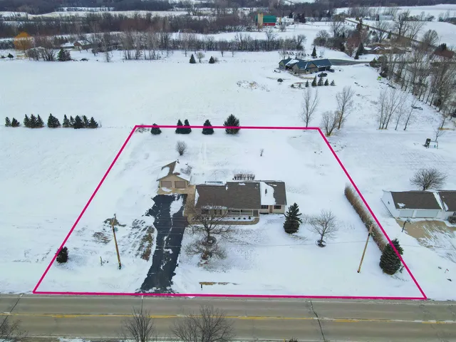 $439,900 | 1150 West Lake Street, Chilton, WI 53014