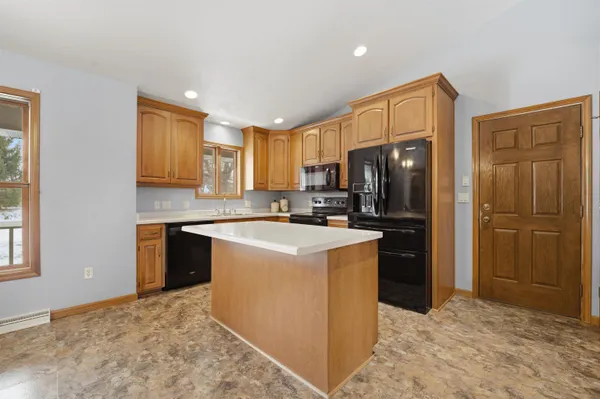 $419,900 | 1150 West Lake Street, Hilbert, WI 54129