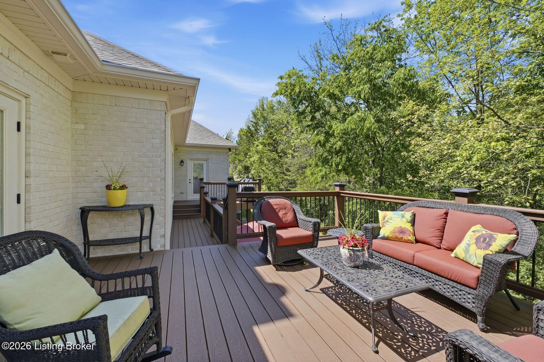 301 Maple Valley Road Louisville, KY 40245 - Photo 40 of 47 photo_online_039